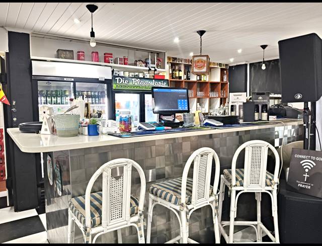 188M² RETAIL FOR SALE IN JEFFREYS BAY CENTRAL